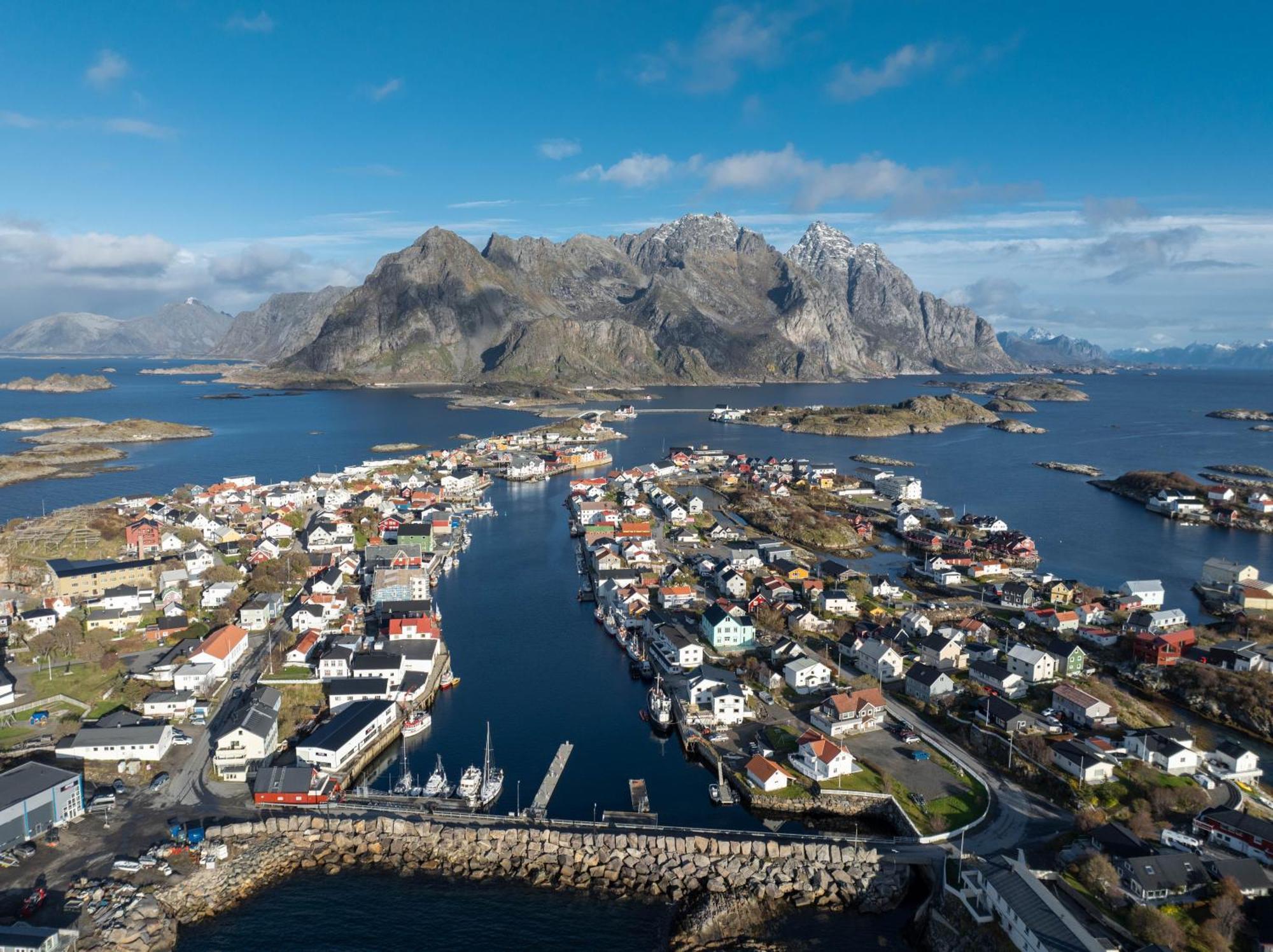 New And Modern Apartment In Henningsvaer Luaran gambar